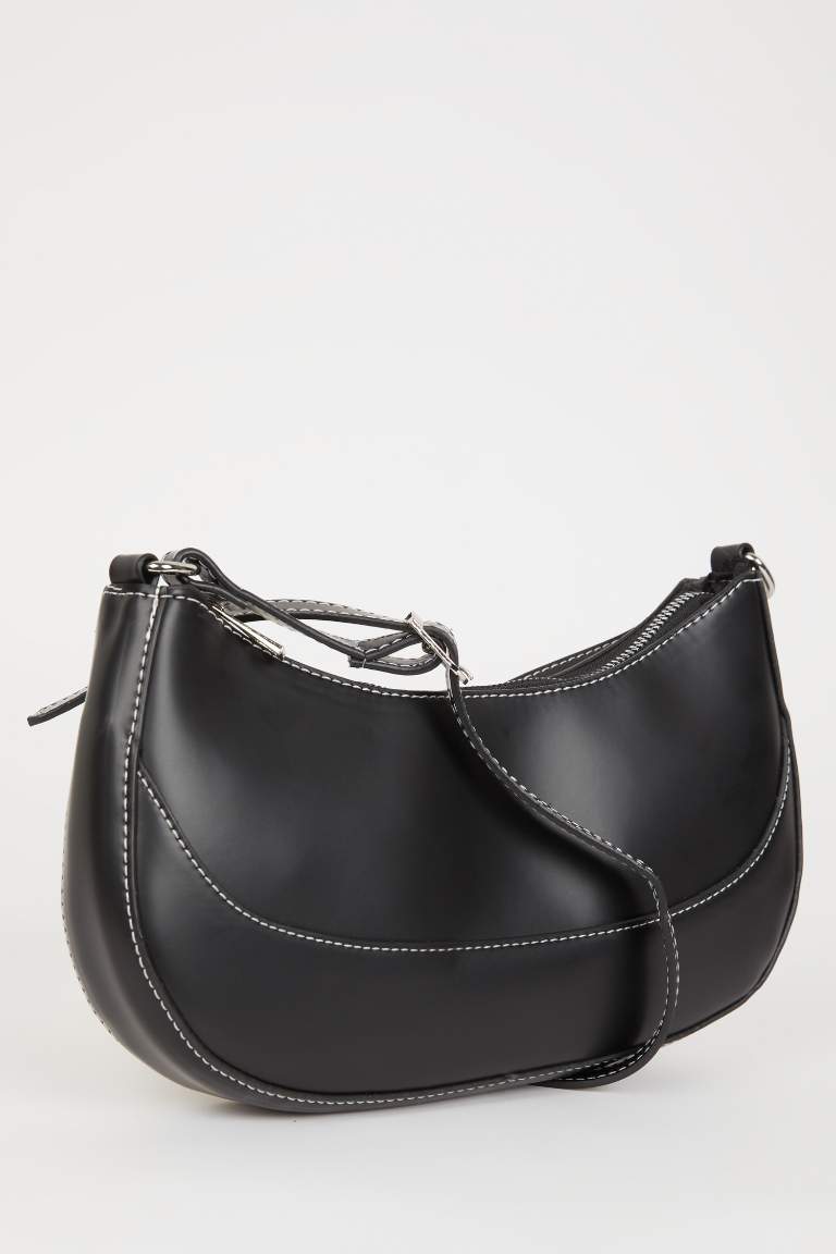 Woman Basic Faux Leather Shoulder Bag