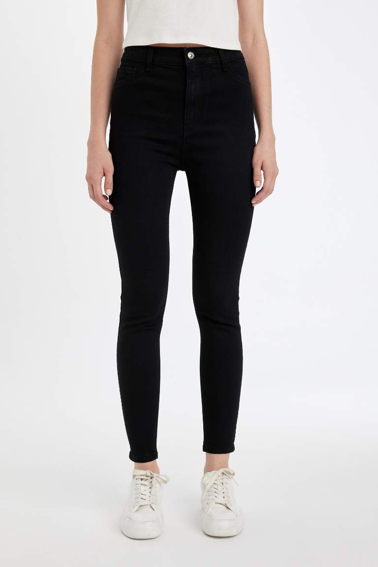 High Waist Ankle Length Jeans