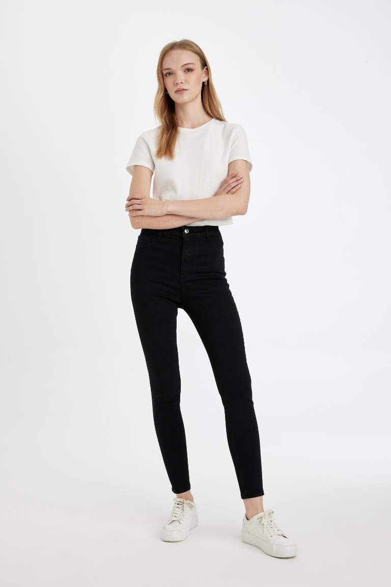 Pantalon Jean à taille haute et longueur de cheville