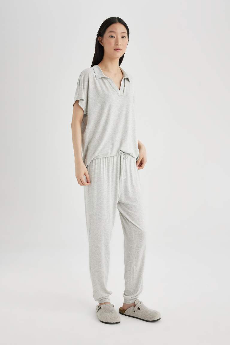 Ensemble de pyjama en viscose à coupe régulière et manches courtes de Fall in Love