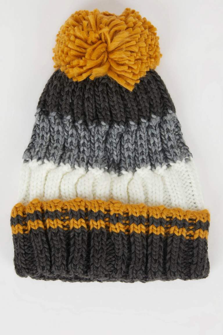 Boy Pompom Knitted Beanie