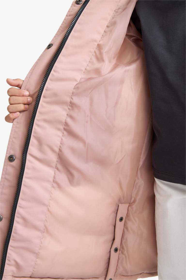 قمصلة نفخ بناتي جلد صناعي بغطاء للرأس