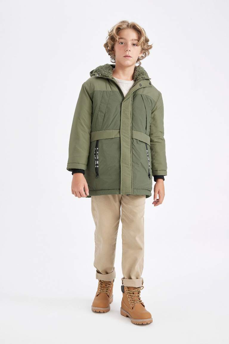 Boy Waterproof Hooded Zippered Plush Lining Puffer Jacket