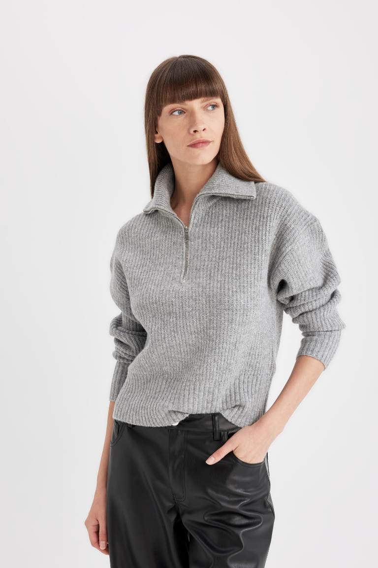 Relax Fit Half Zipper Stand Collar Knitted Pullover