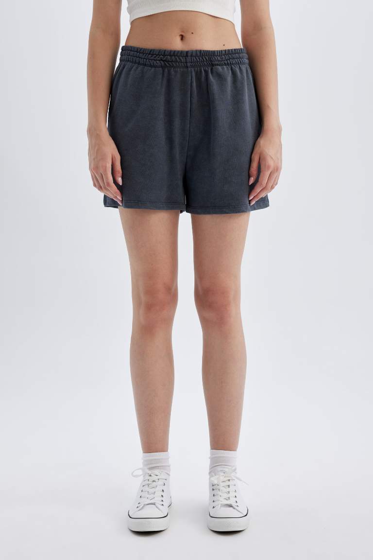 Straight Leg Thick Fabric Shorts