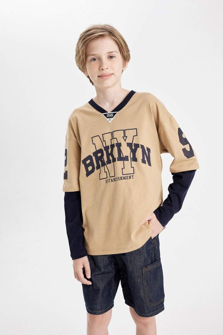 Boy Oversize Fit Wide Fit V Neck Text Printed T-Shirt