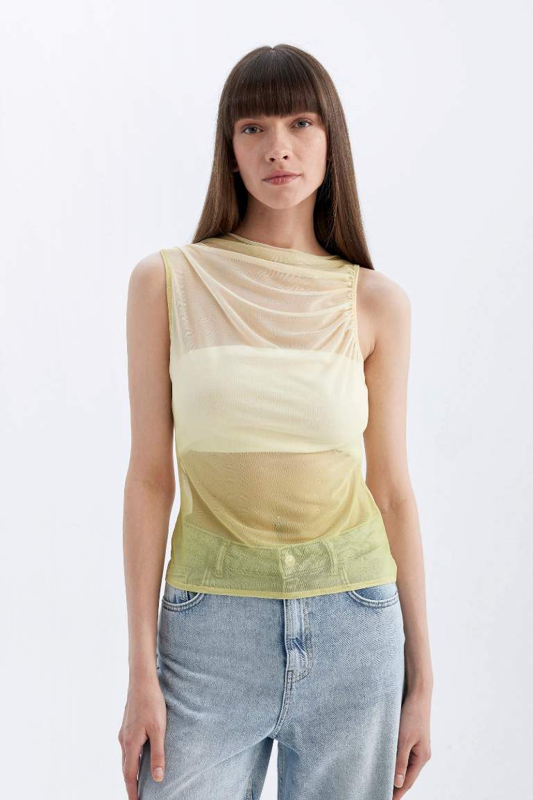 Slim Fit Scoop Neck Sleeveless Tulle Blouse