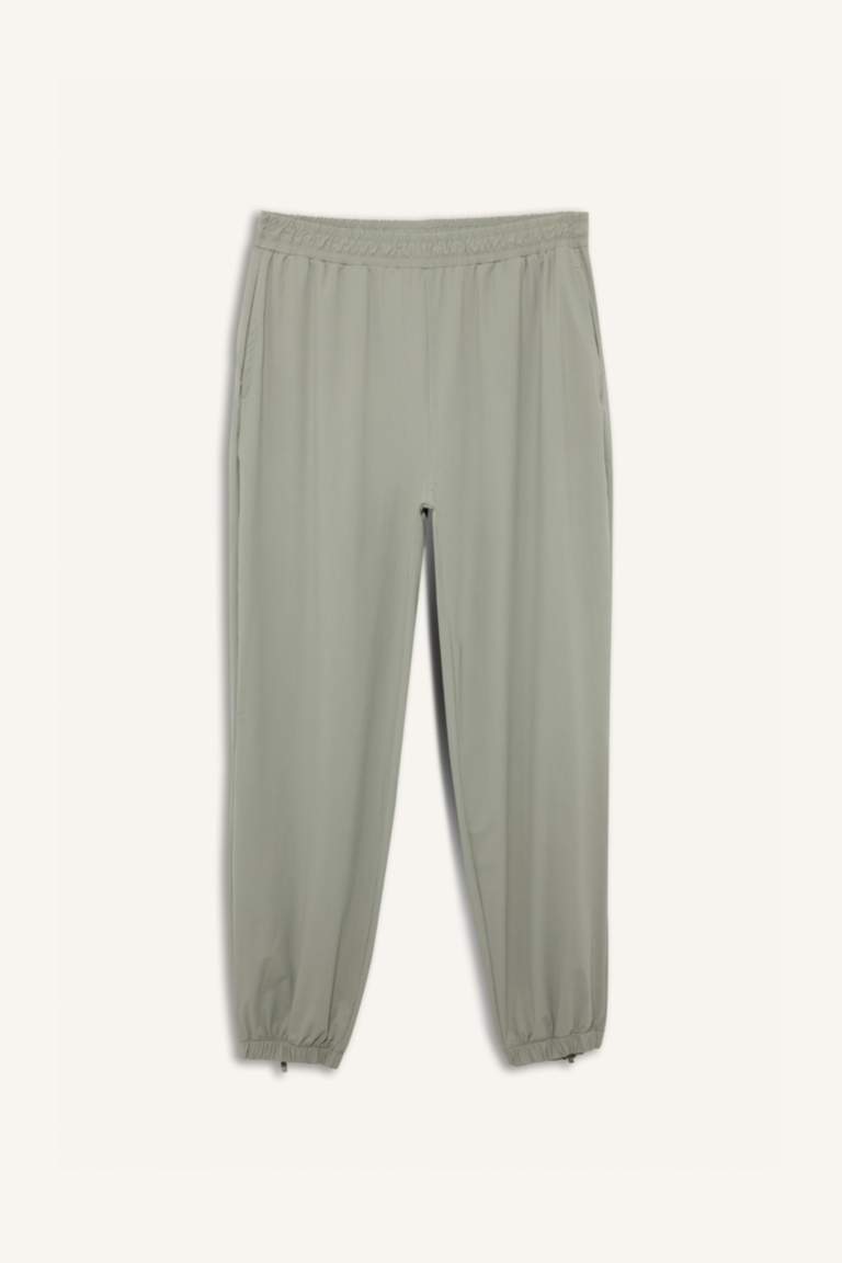 بنطلون بجامة رياضي قصة عادية ورجل مطاطي من DeFactoFit