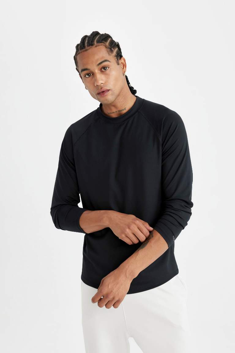 DeFactoFit Slim Fit Dar Kesim Dik Yaka Baskılı Uzun Kollu Sporcu Tişört