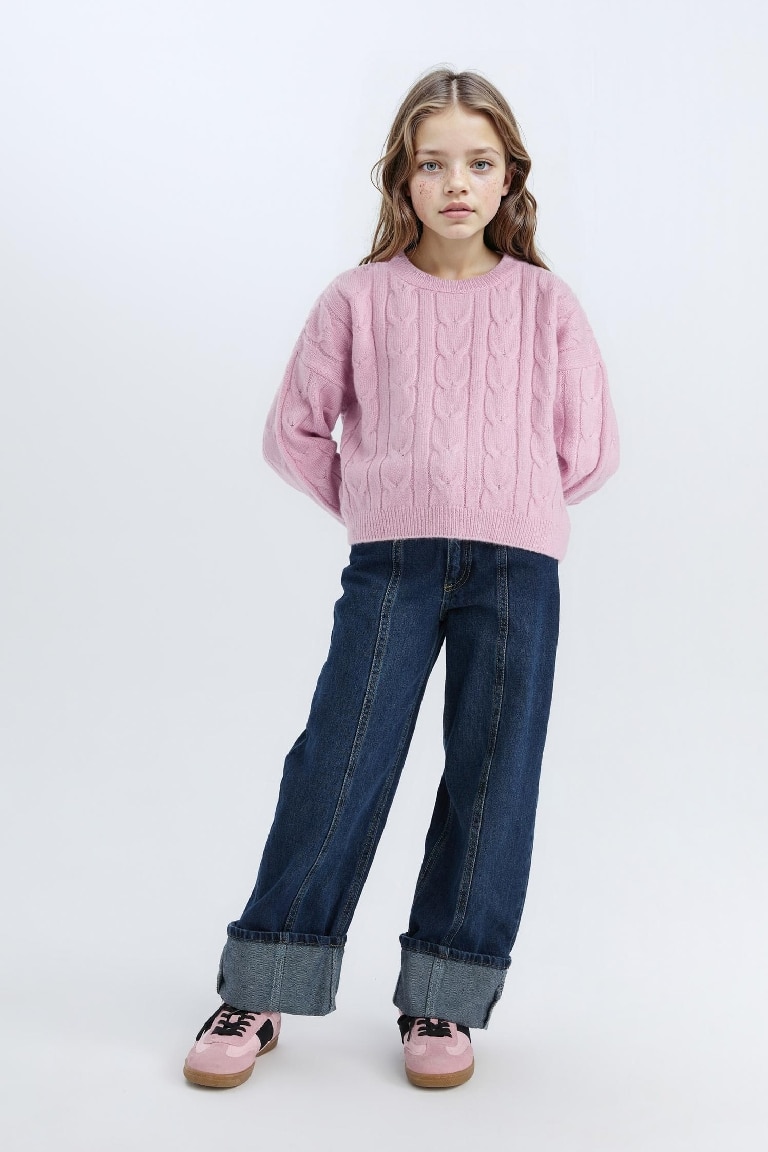 Pull court en maille à col rond pour fille