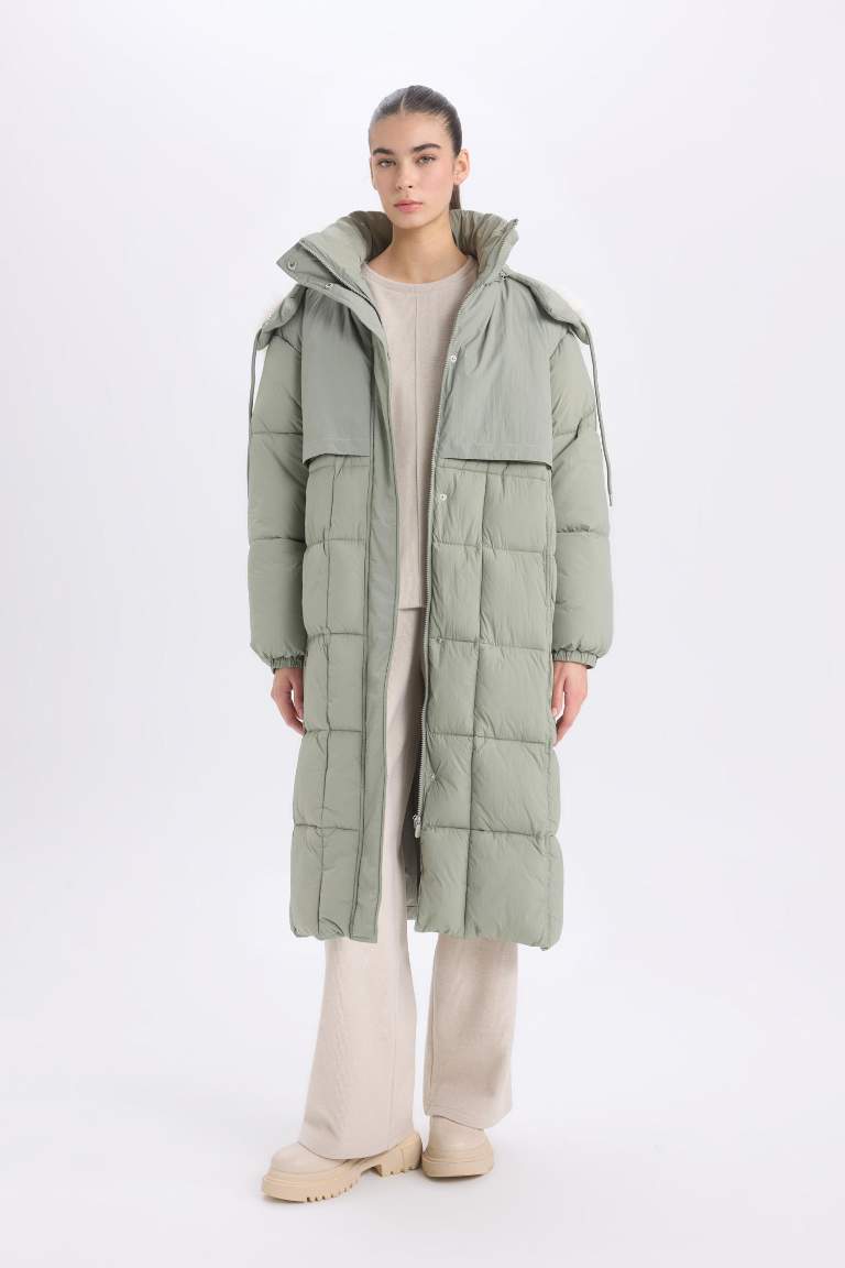 Regular Fit Kapüşonlu Parka