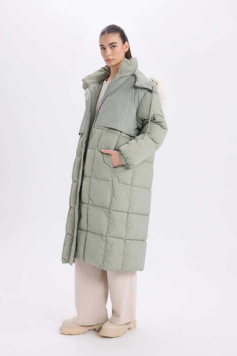 Regular Fit Kapüşonlu Parka