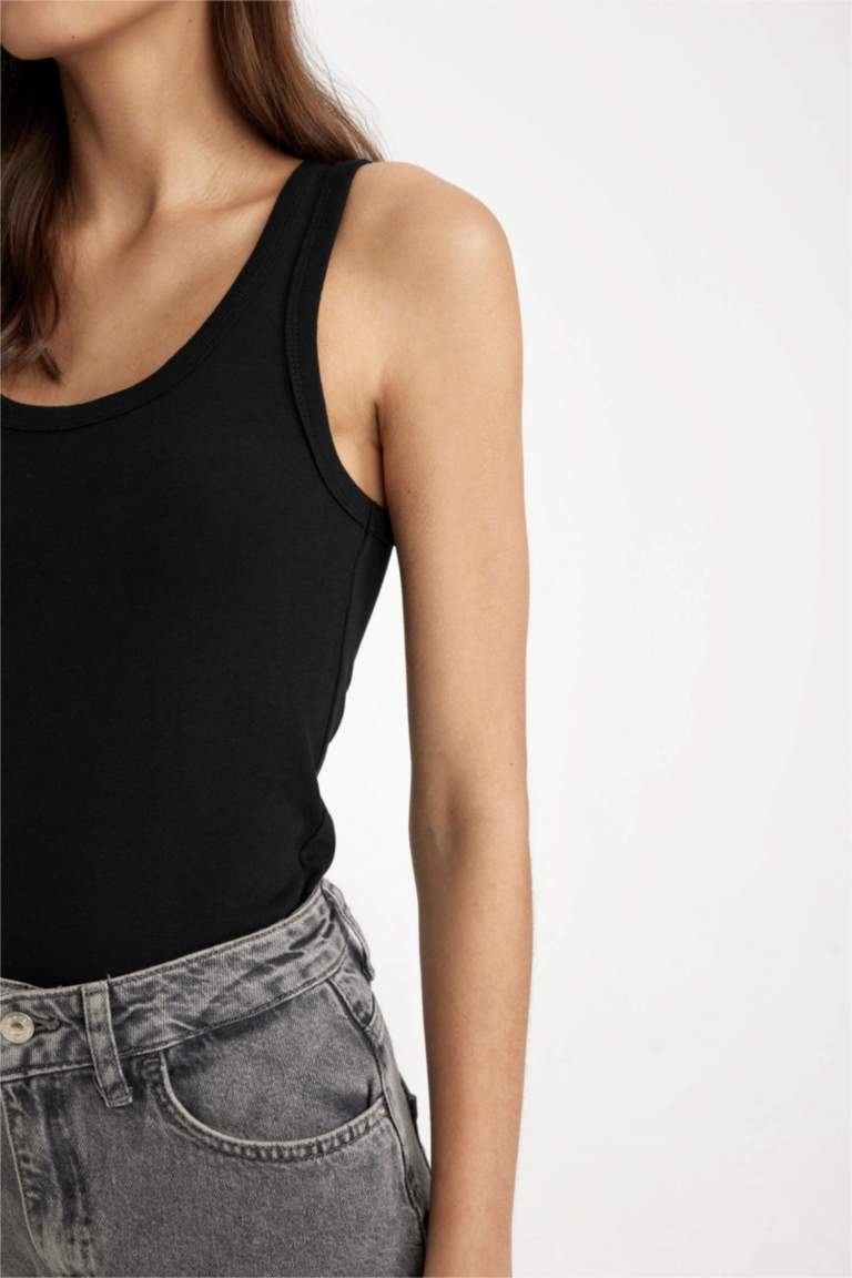 Slim Fit Dar Kesim U Yaka Basic Düz Ribana Atlet