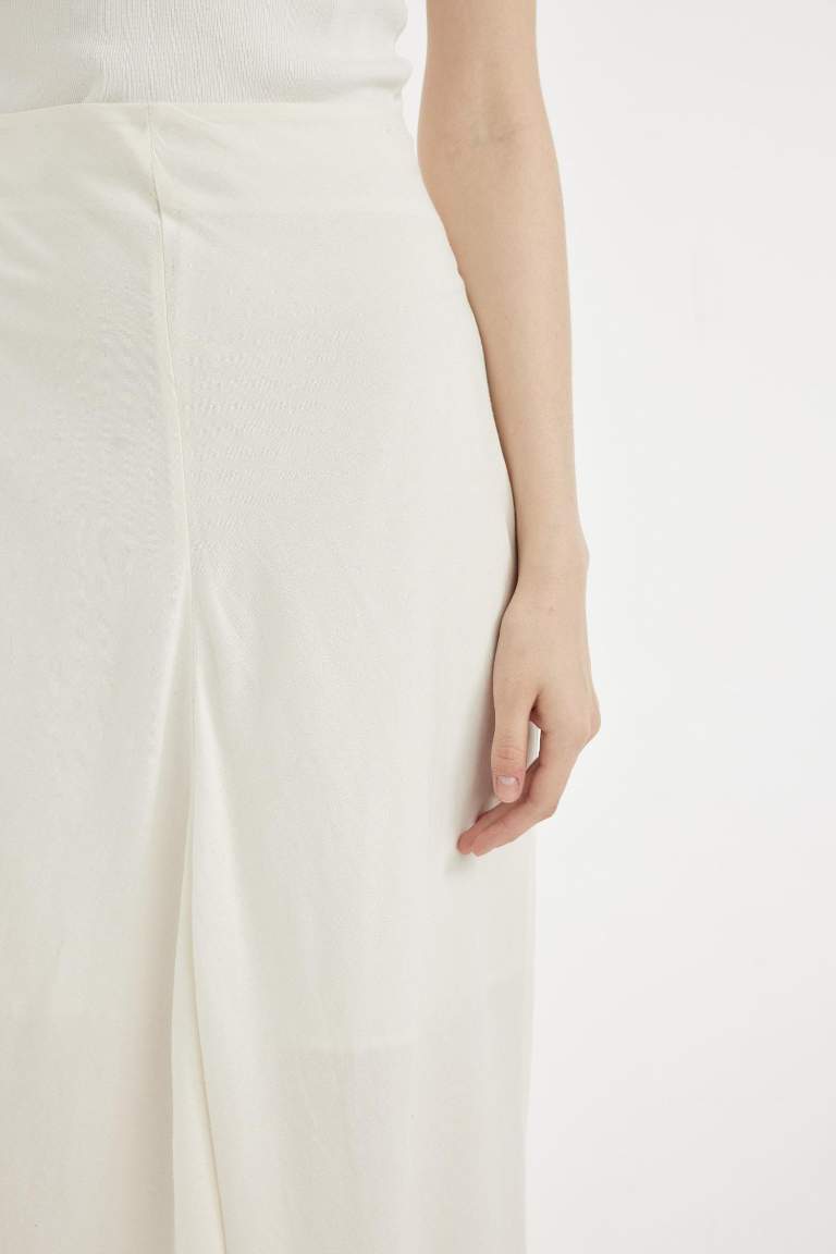 A Cut linen Maxi Skirt