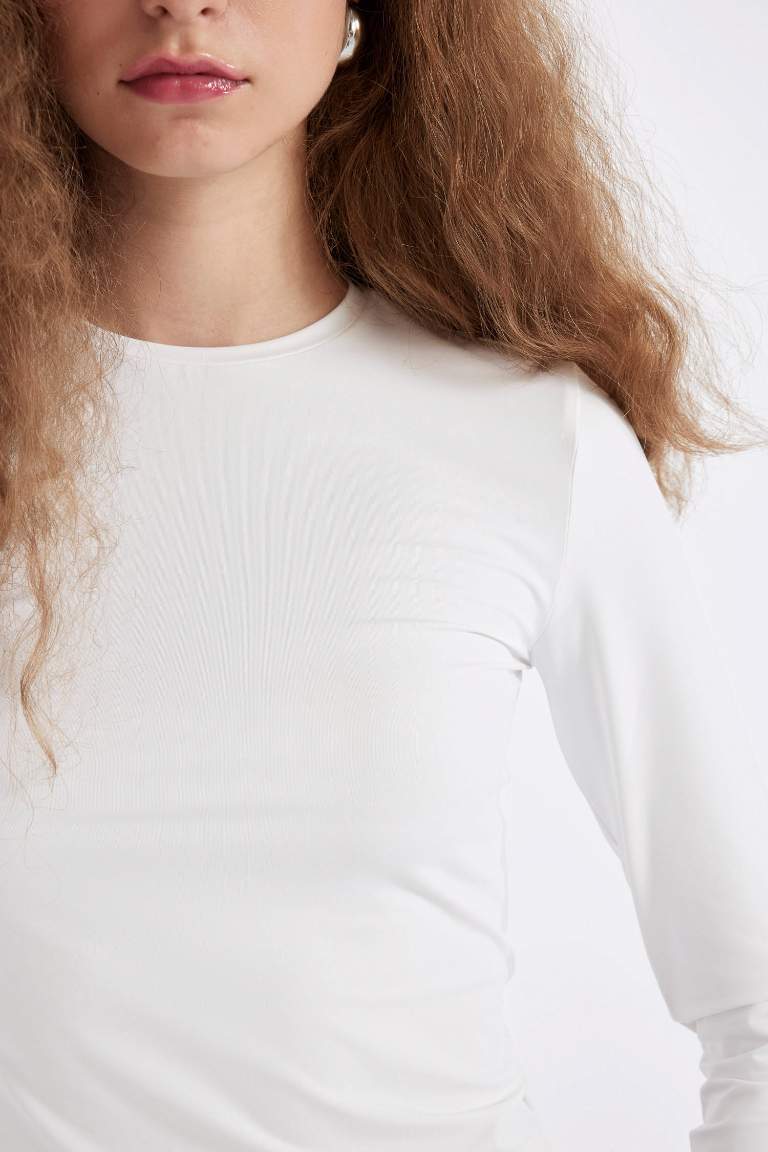 Fitted Vücuda Oturan Bisiklet Yaka Basic Düz Beyaz Uzun Kollu Tişört