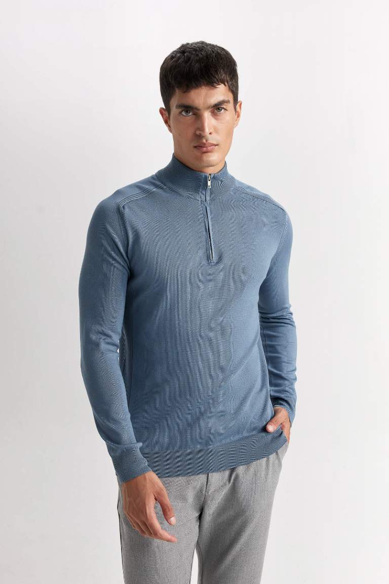 Standard Fit Half Neck Half Zipper Knitwear Pullover