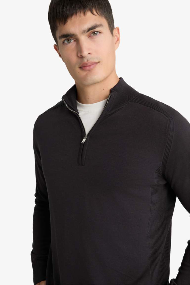 Standard Fit Knitwear Pullover