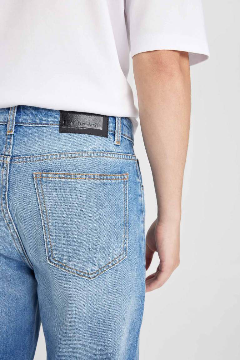 90’S Slim Fit Jeans