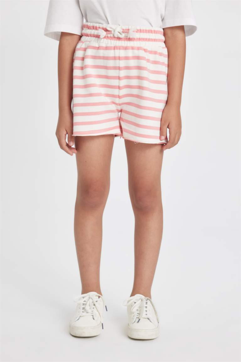 شورت بناتي مخطط قماش رقيق