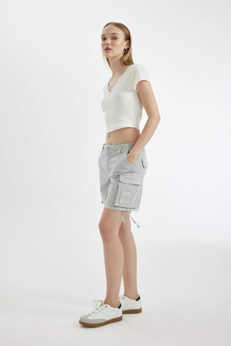 Regular Fit Gabardine Normal Waist Short Leg Shorts