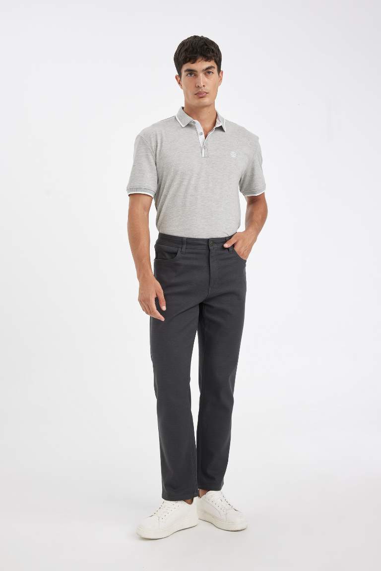 Straight Leg Pocketed Basic Trousers