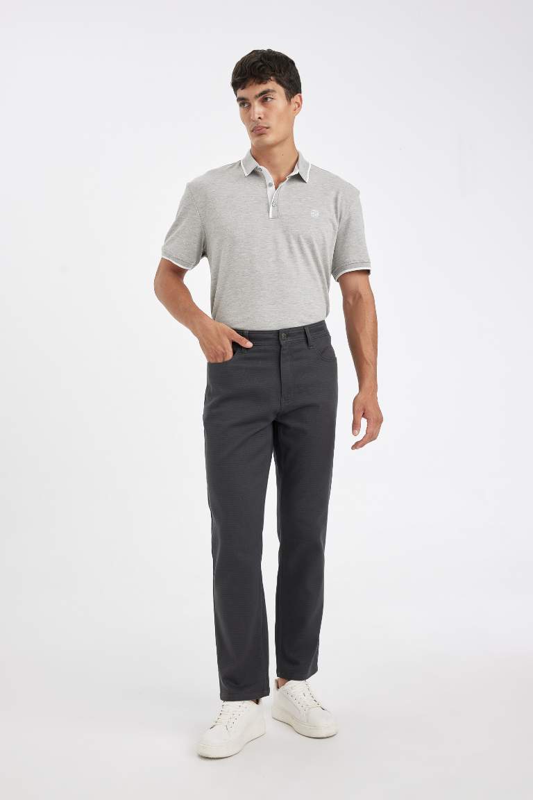 Straight Leg Pocketed Basic Trousers