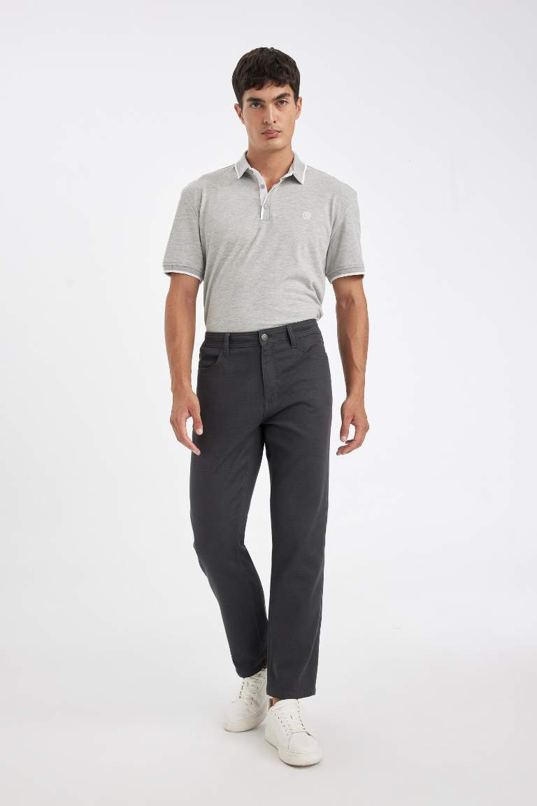 Straight Leg Pocketed Basic Trousers