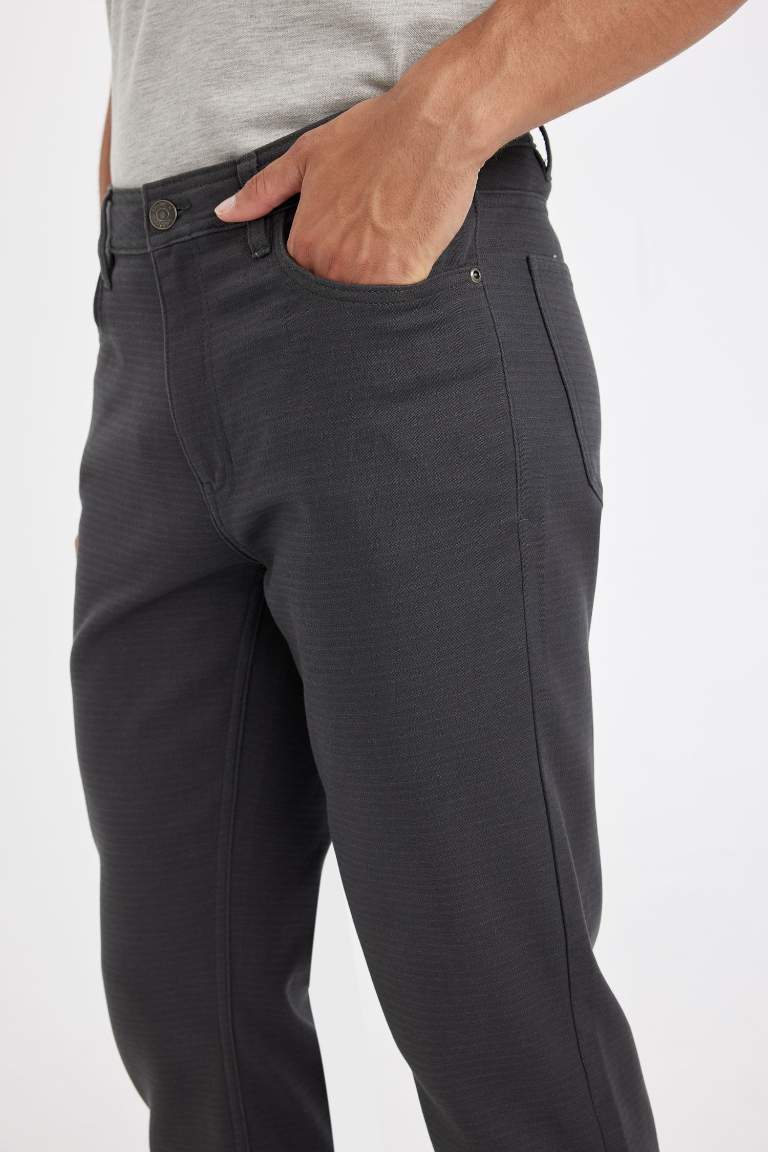 Straight Leg Pocketed Basic Trousers