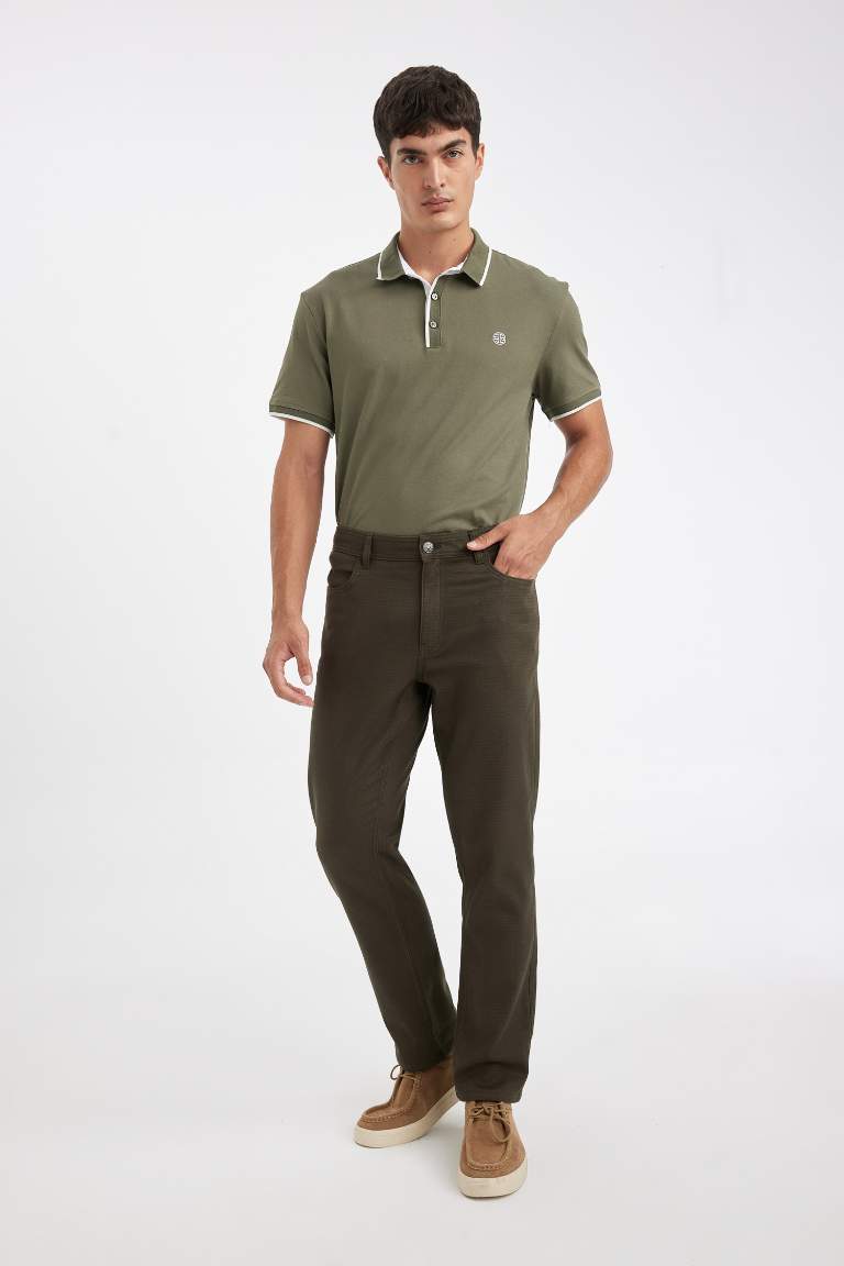 Straight Leg Pocketed Basic Trousers