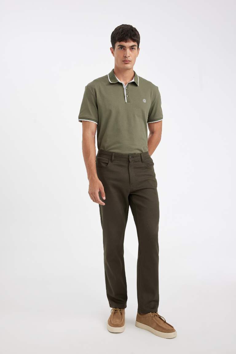 Straight Leg Pocketed Basic Trousers