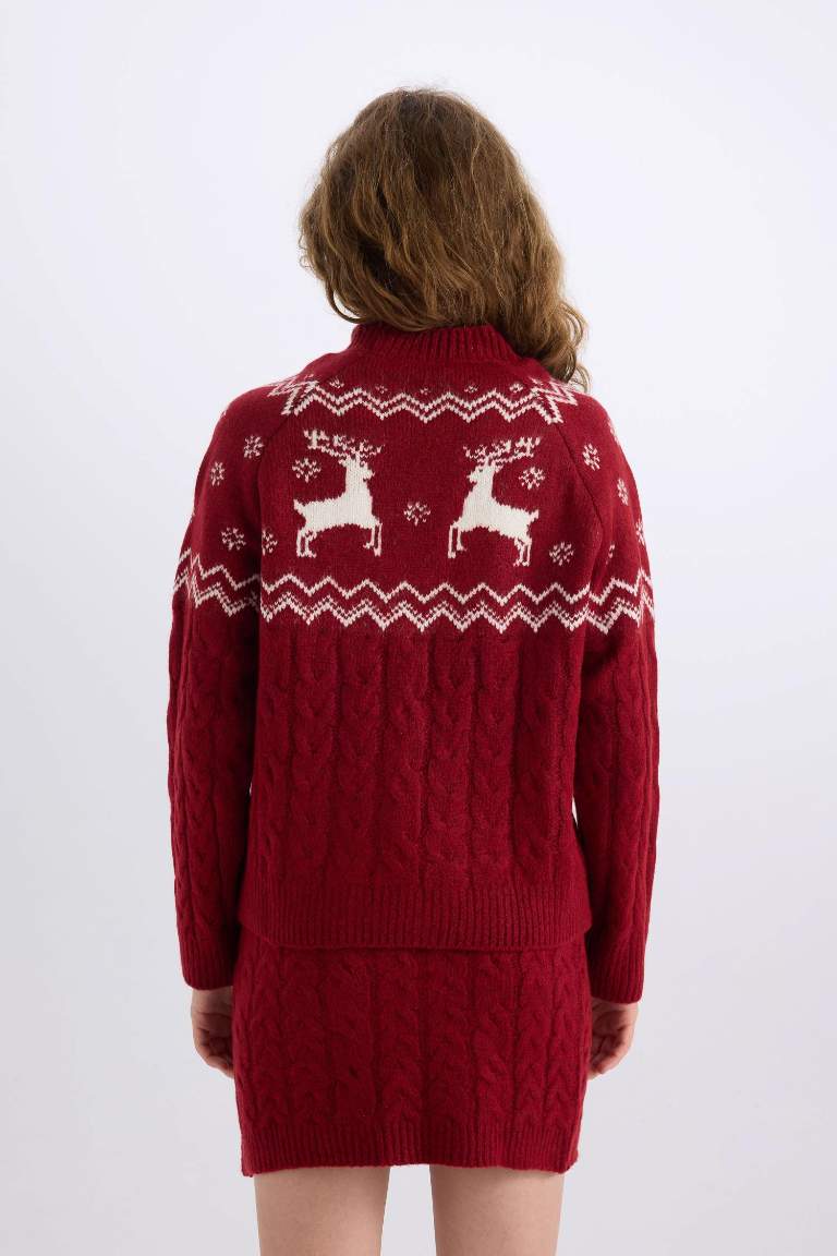 Christmas Themed Crew Neck Pullover