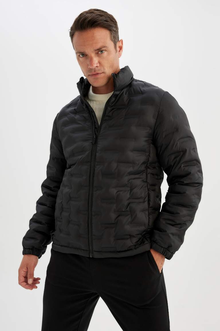 Black Waterproof Slim Fit Zippered Quilted Puffer Jacket