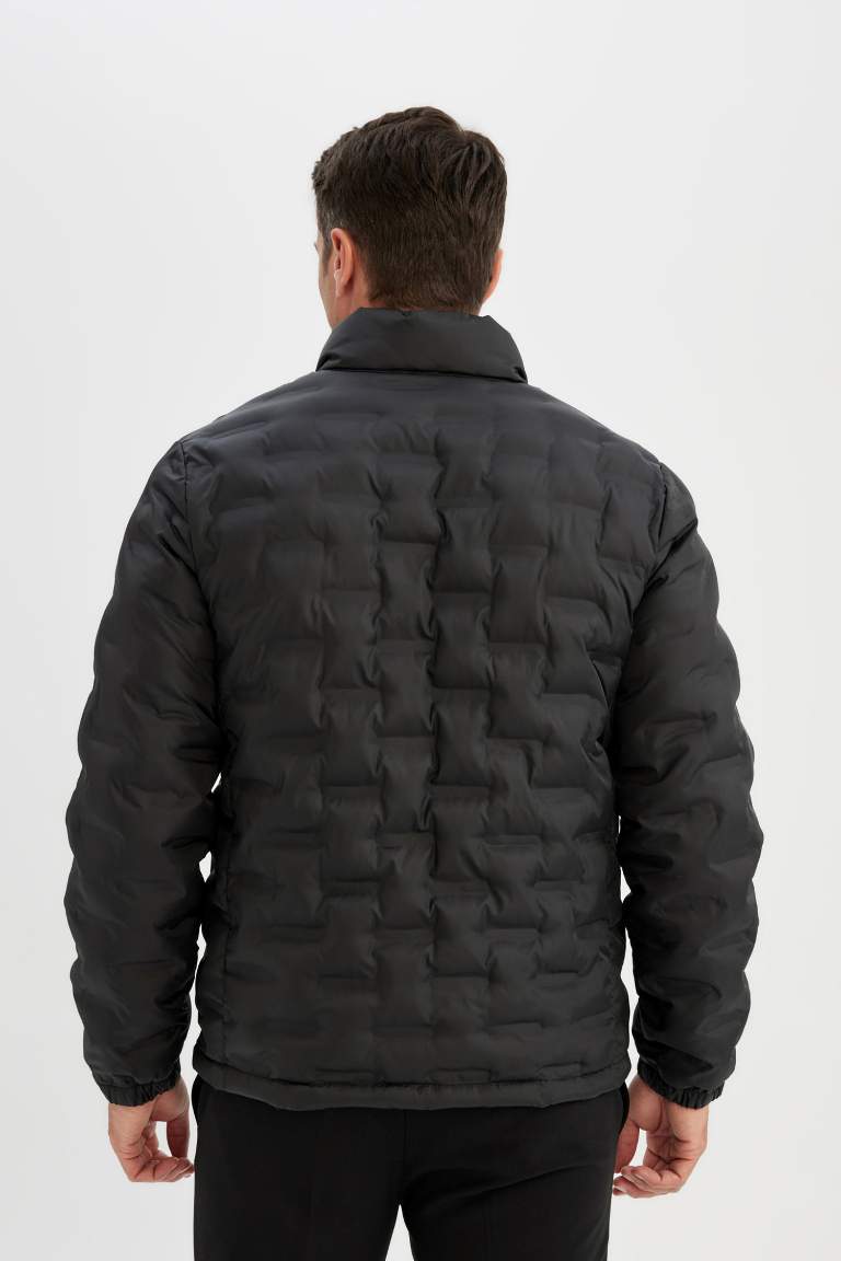 Black Waterproof Slim Fit Zippered Quilted Puffer Jacket