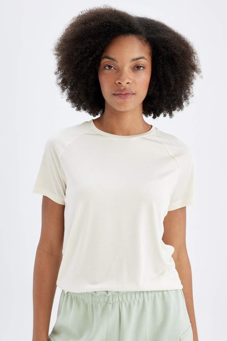 DeFactoFit Crew Neck Sports Crop T-Shirt