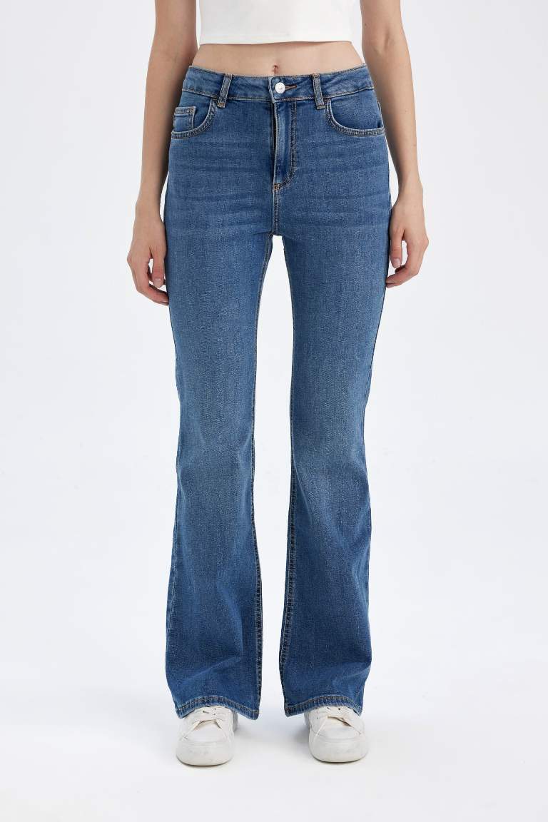 Mia Normal Waist Long Jeans