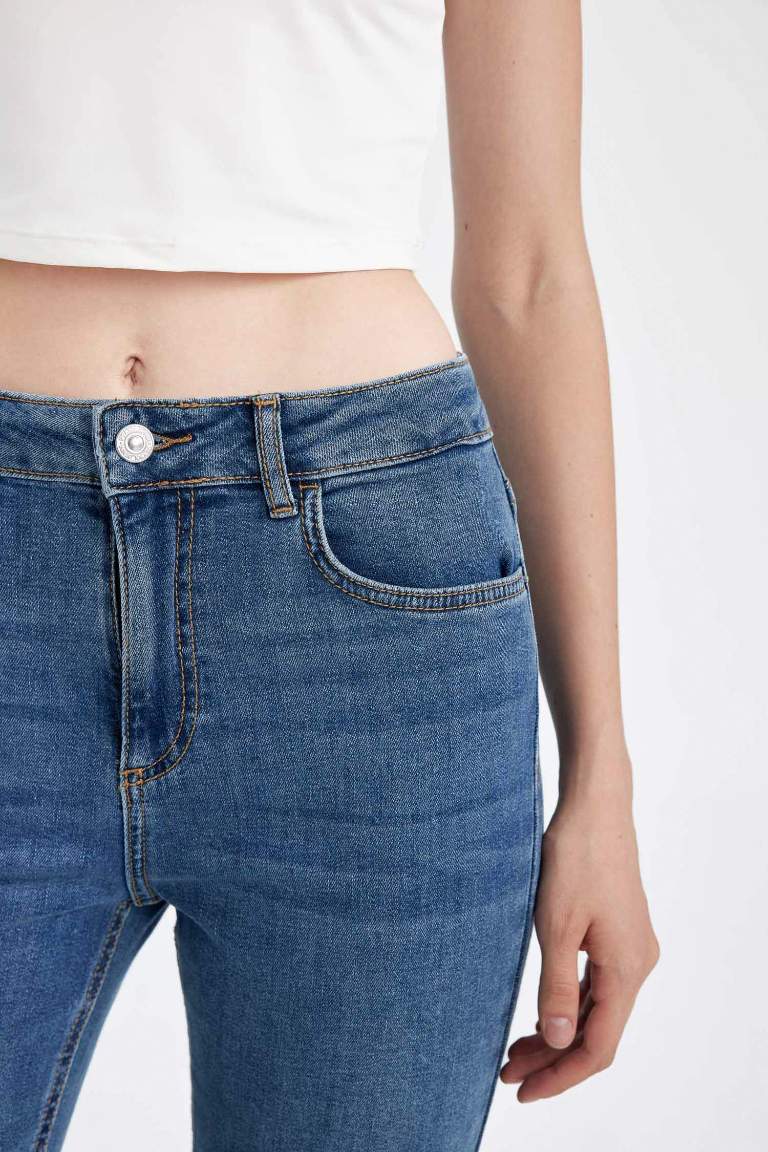 Mia Normal Waist Long Jeans