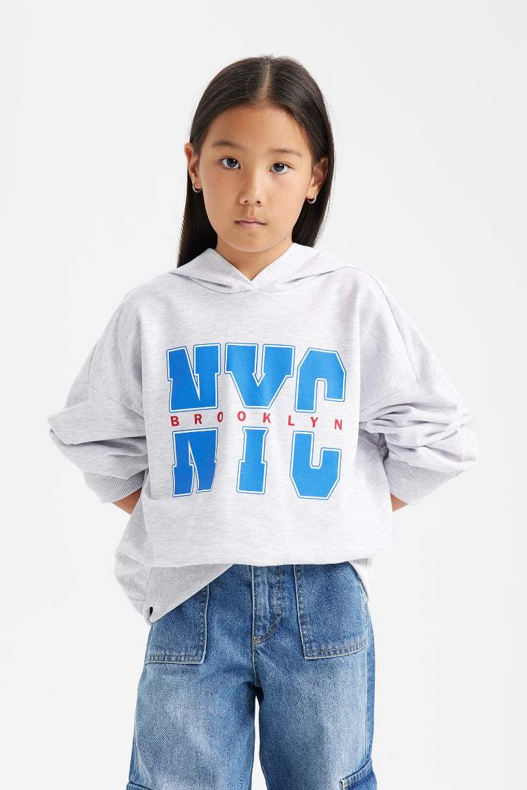 Girl Oversize Fit Hooded Printed Soft Furry Inside Sweatshirt