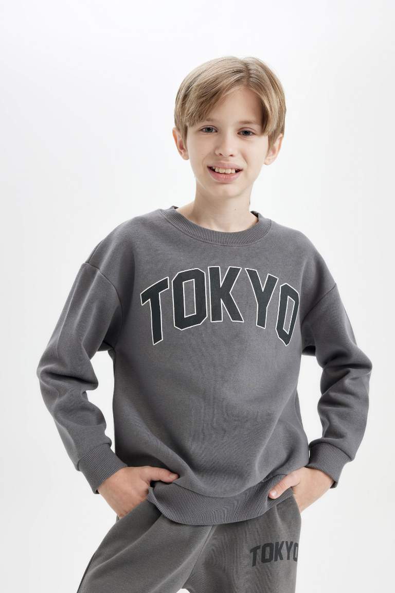 Boy Oversize Fit Crew Neck Thick Sweatshirt