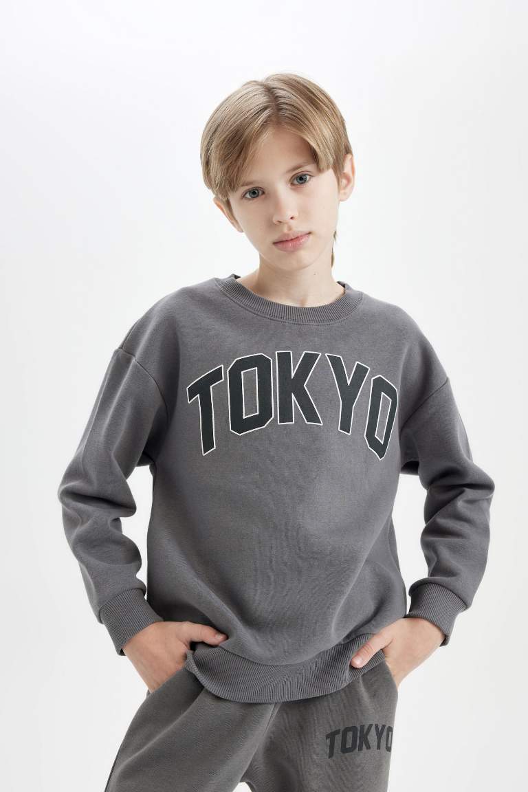 Boy Oversize Fit Crew Neck Thick Sweatshirt