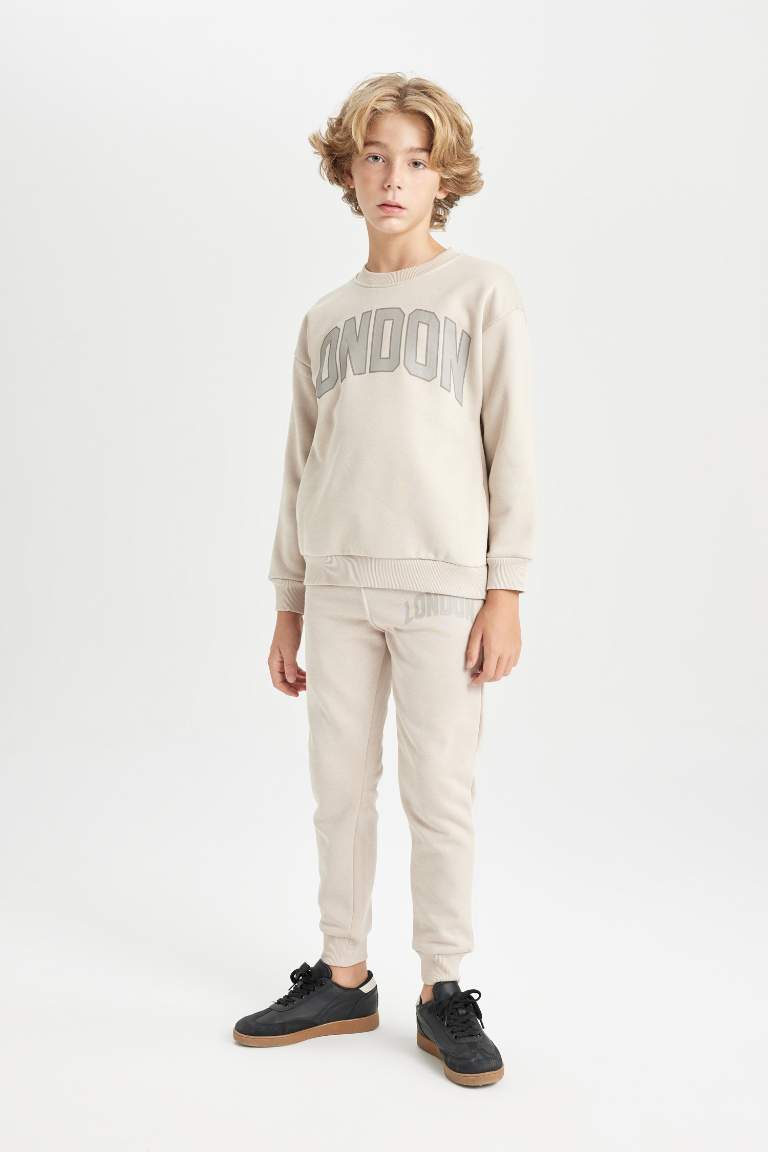 Boy Oversize Fit Crew Neck Thick Sweatshirt