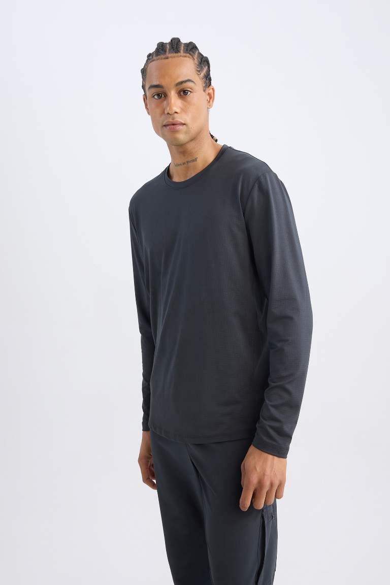 DeFactoFit Standard Fit Long Sleeve Basic T-Shirt