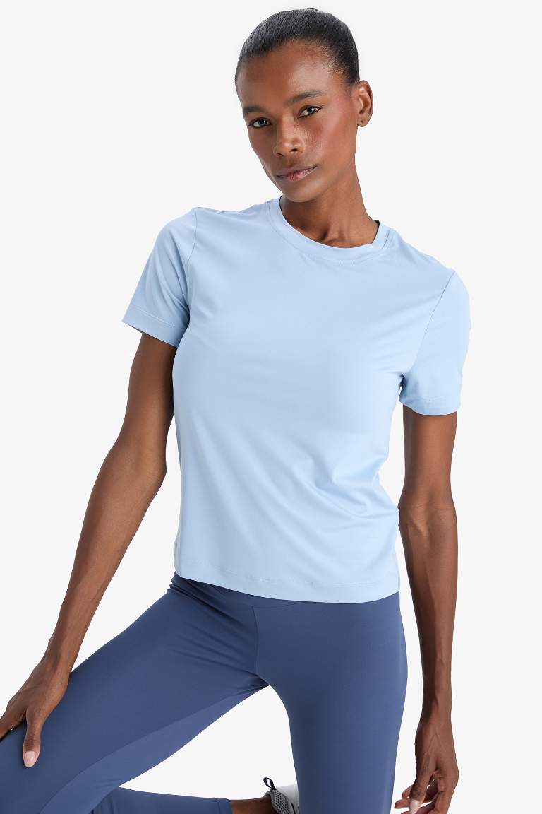 DeFactoFit Standart Fit Bisiklet Yaka Sporcu Basic Düz Kısa Kollu Tişört