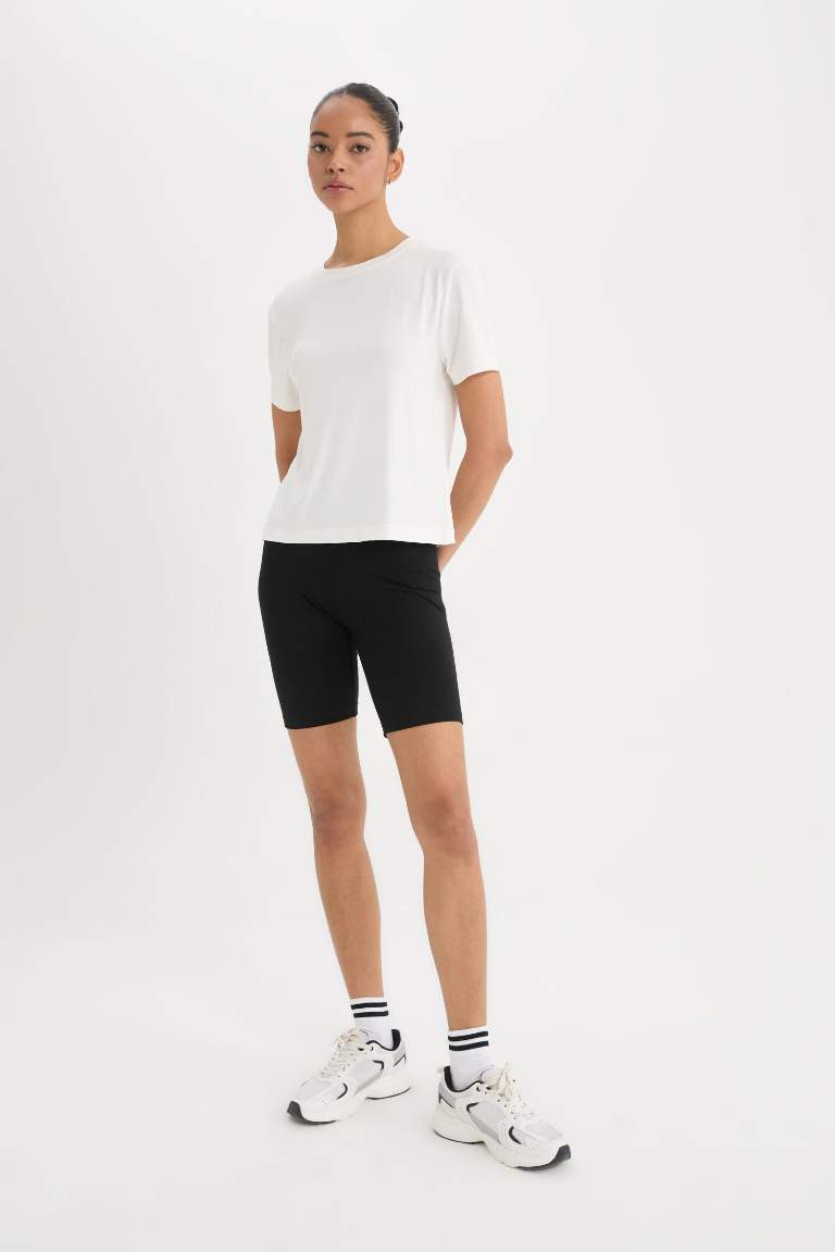 DeFactoFit Standart Fit Bisiklet Yaka Sporcu Basic Düz Kısa Kollu Tişört