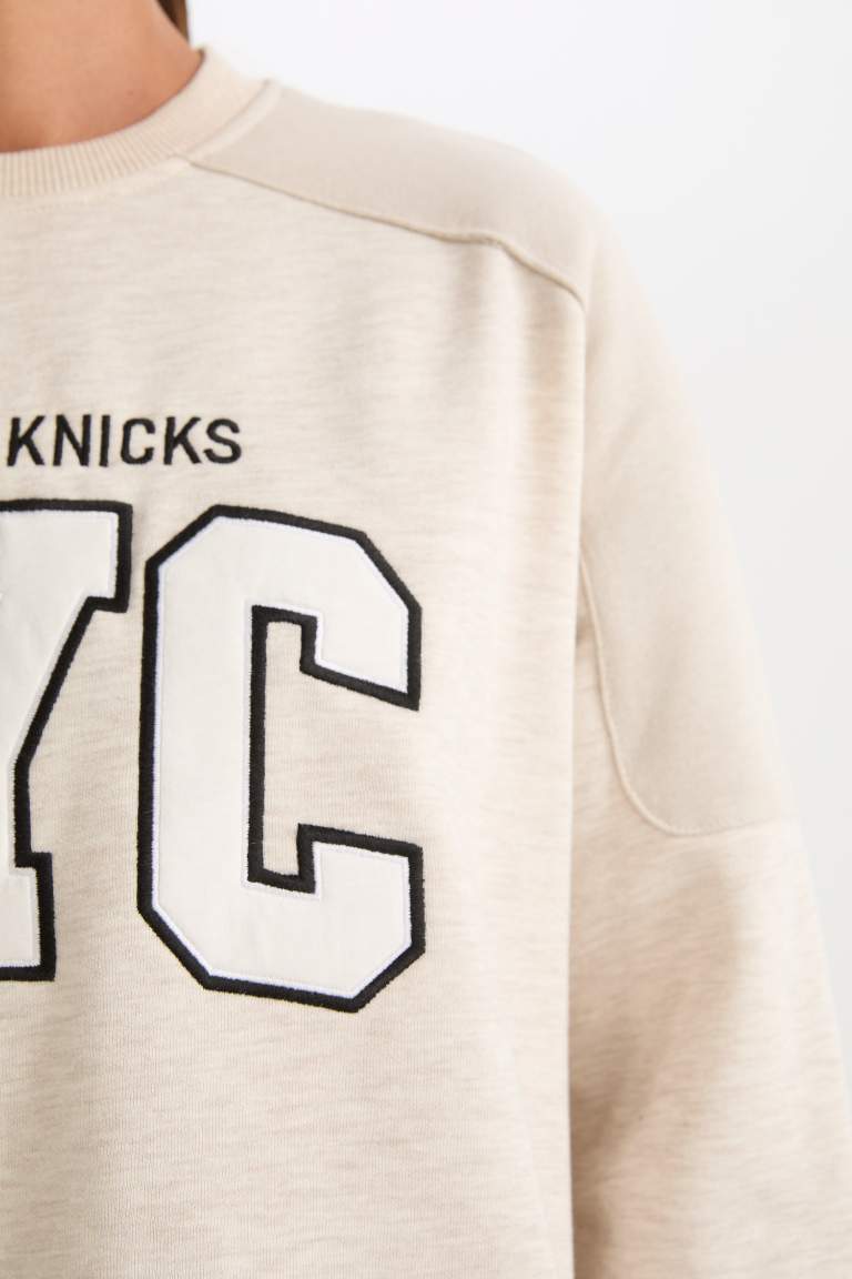 Sweat-shirt Oversize à Col rond et manches longues NBA NY Knicks de DeFacto Fit