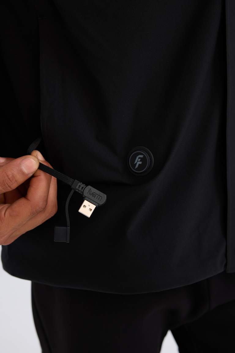 DeFactoFit Bluetooth Isıtıcılı Mont Su İtici Kapüşonlu Fermuarlı Rüzgar Geçirmez