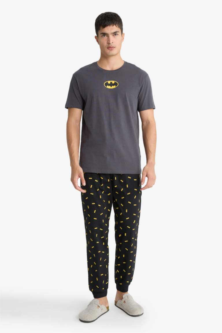 Batman Pijama Takımı Regular Fit Kısa Kollu Üst Uzun Alt