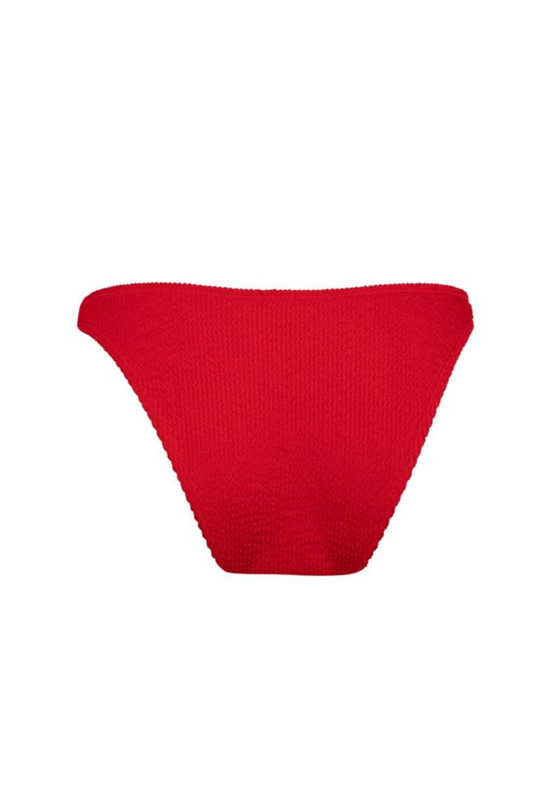 كلوت بكيني قصة عادية من Fall in Love