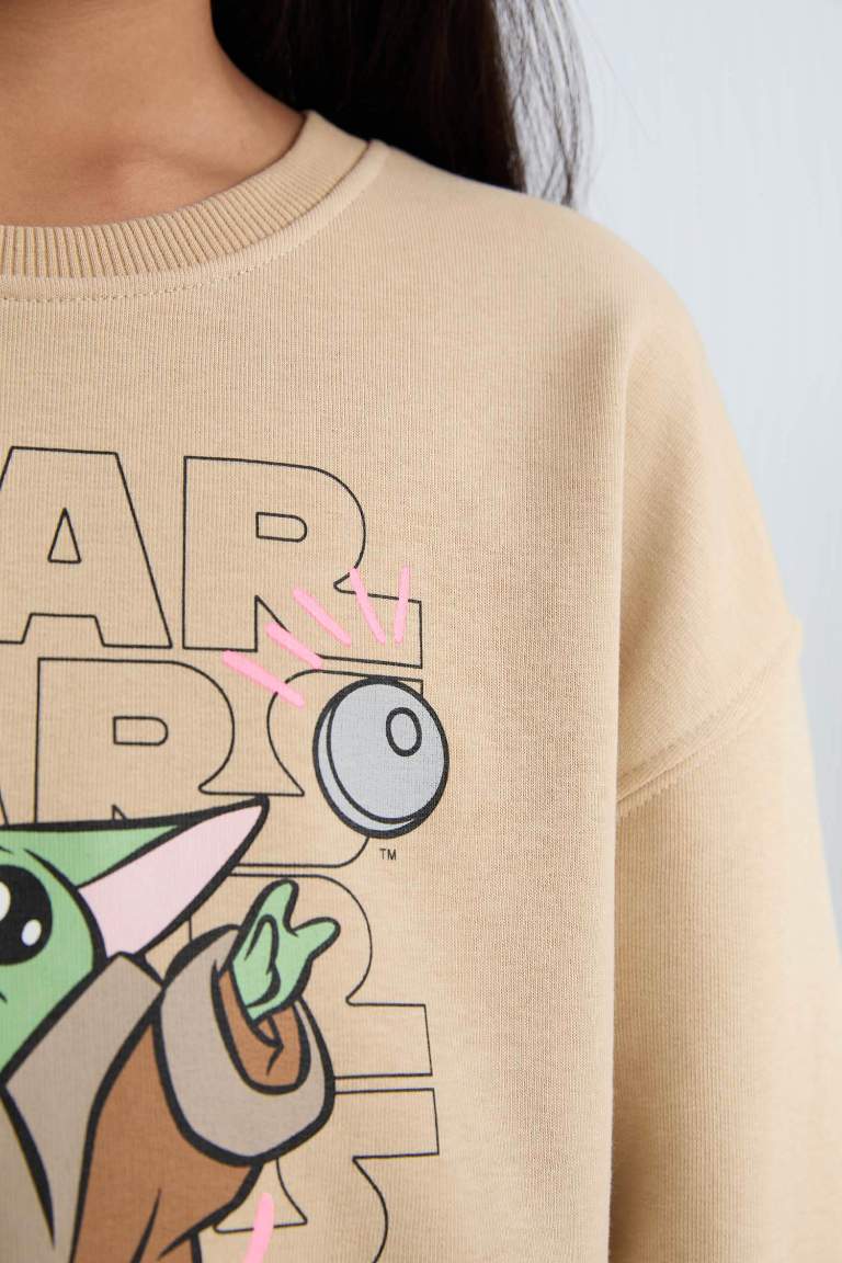 Girl Star Wars-Mandalorian Relax Fit Crew Neck Sweatshirt