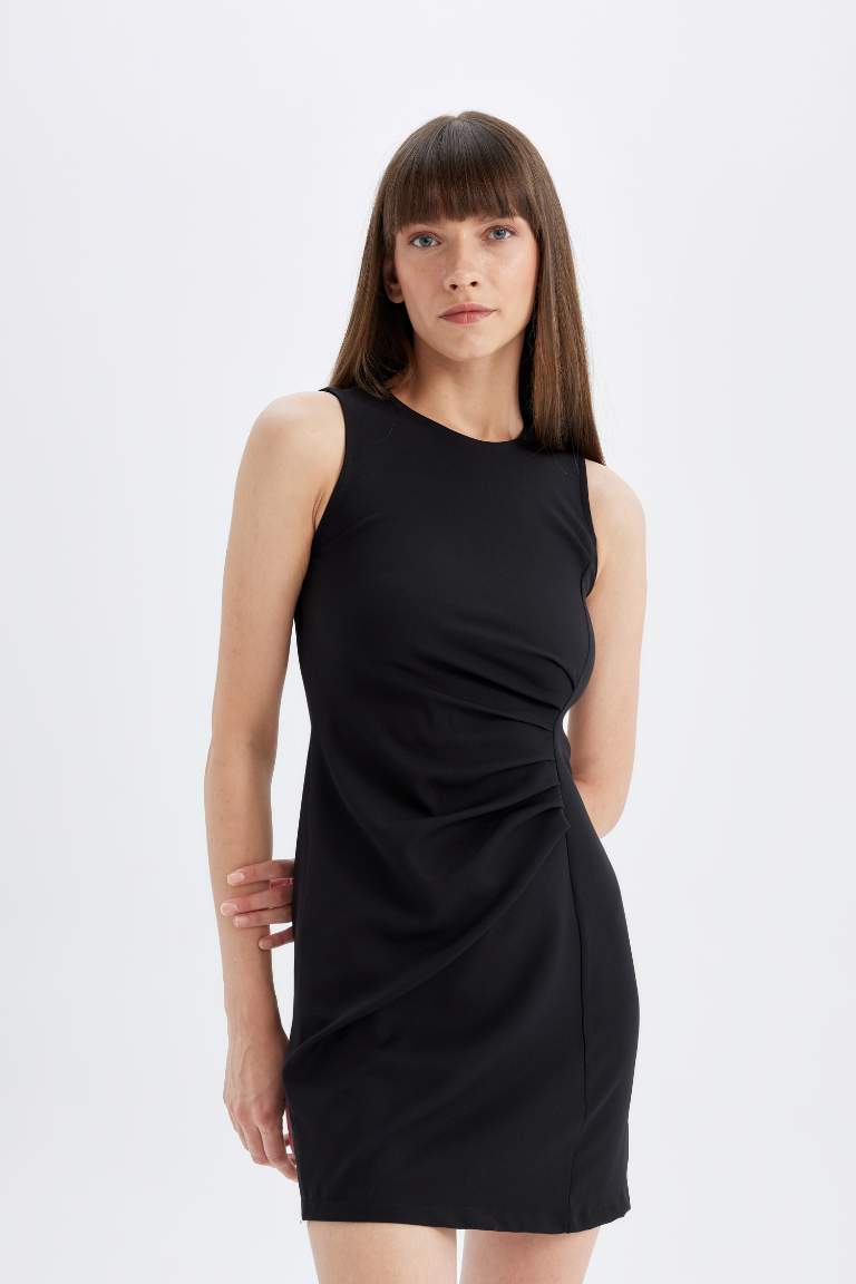 Robe Midi noire sans manches