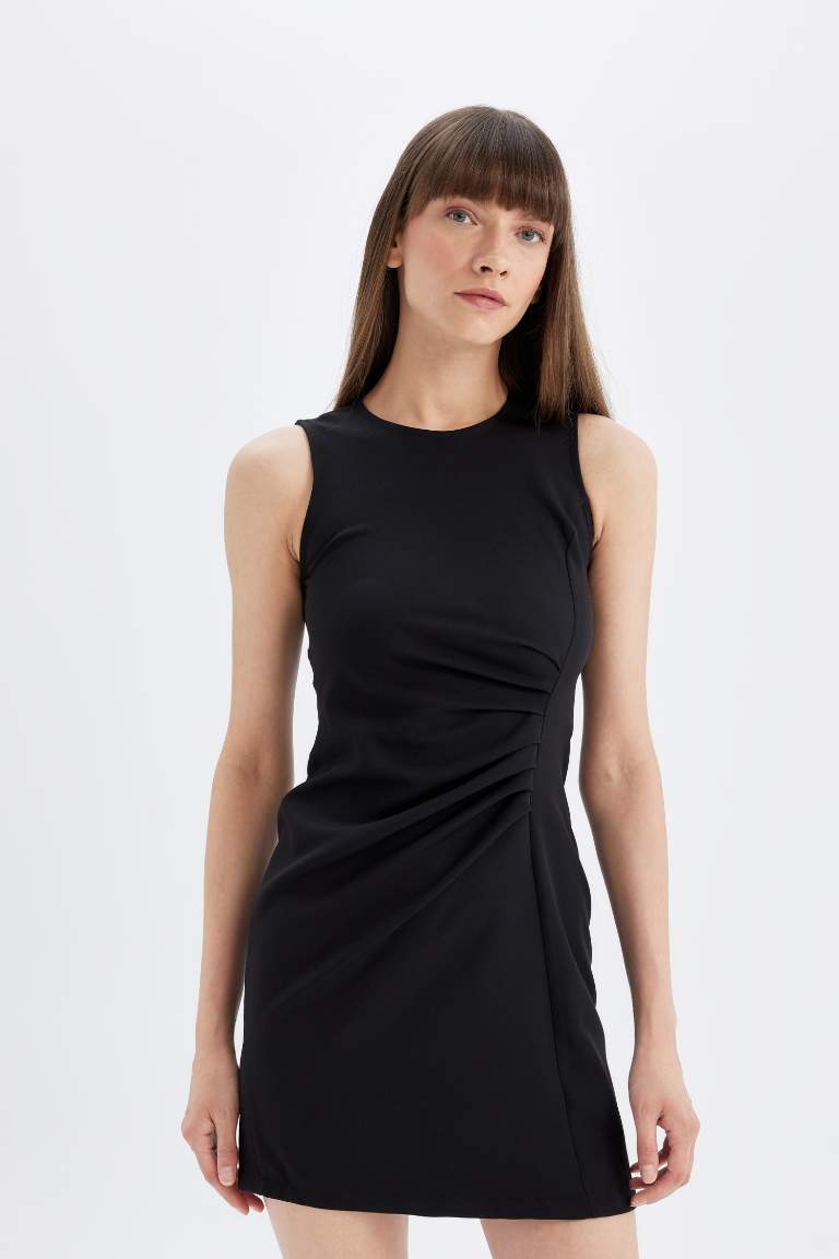 Robe Midi noire sans manches